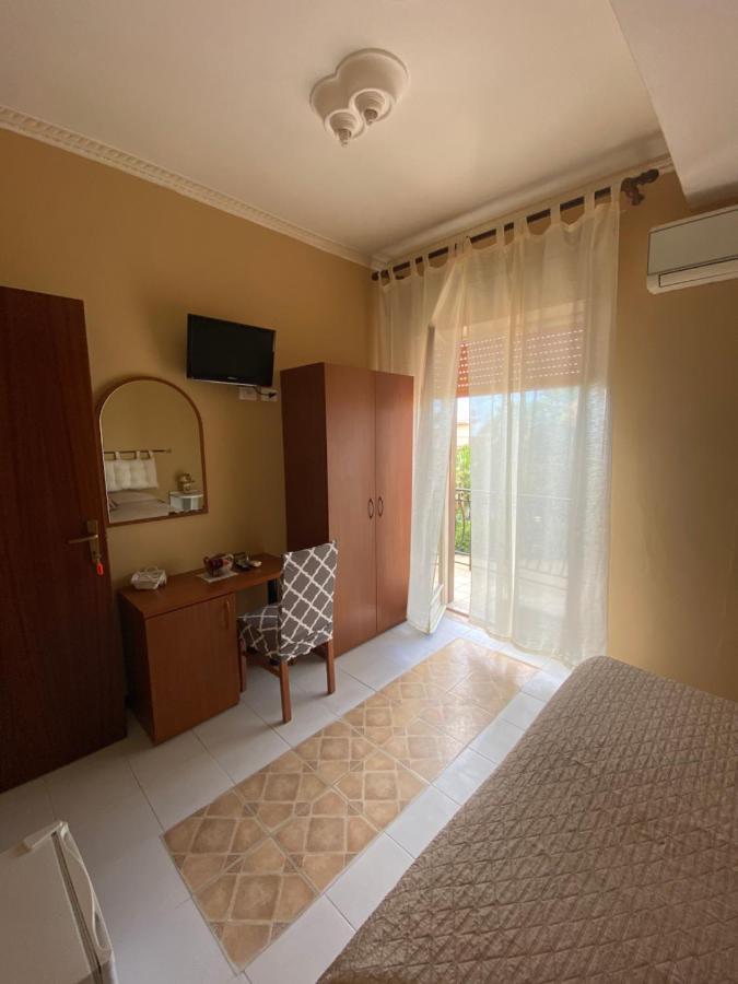 L'Abbiocco Hotell Avola Exteriör bild