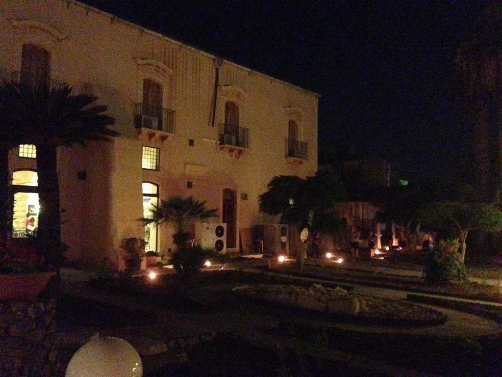 L'Abbiocco Hotell Avola Exteriör bild