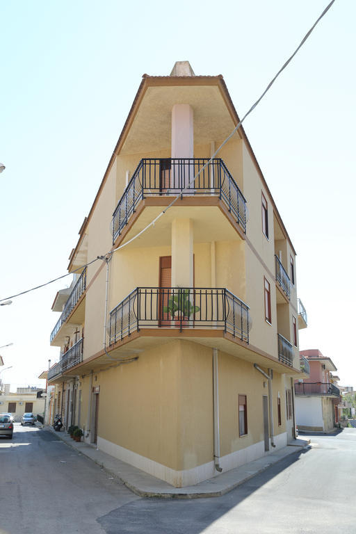 L'Abbiocco Hotell Avola Exteriör bild